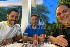Τραπέζι στον κόουτς στο ταβερνάκι της ΕΘΑ (φώτος)