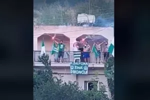 "Πράσινη" η Διερώνα: Ομονοιάτες με φωτοβολίδες στο μπαλκόνι! (βίντεο)