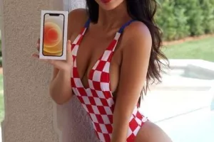 Η Ivana "απειλεί" τους Τσέχους! (βίντεο)