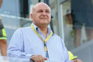 Επιστροφή Καραπατάκη…