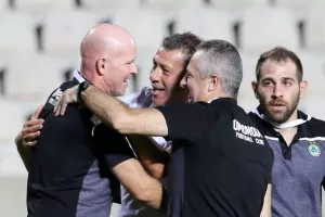 Εμπιστοσύνη στους τρεις 