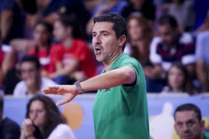 Αναλαμβάνει τον Παναθηναϊκό