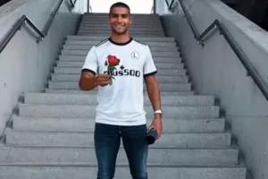 Ο Ροζ ανακοινώθηκε από τη Λέγκια μ’ ένα… τριαντάφυλλο στα χέρια