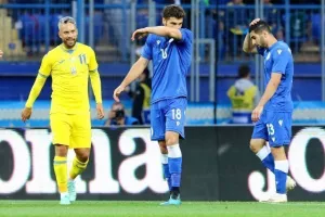 Υπέκυψε με δέκα στην ανωτερότητα των Ουκρανών (φώτος)