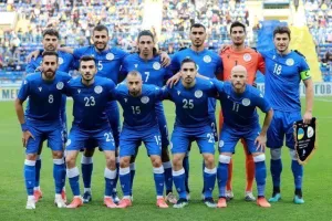 Υπέκυψε με δέκα στην ανωτερότητα των Ουκρανών (φώτος)