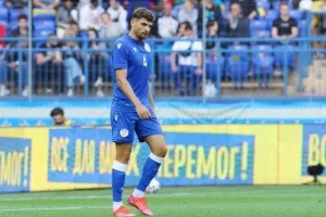 Υπέκυψε με δέκα στην ανωτερότητα των Ουκρανών (φώτος)