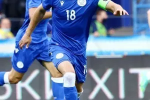 Υπέκυψε με δέκα στην ανωτερότητα των Ουκρανών (φώτος)