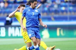 Υπέκυψε με δέκα στην ανωτερότητα των Ουκρανών (φώτος)
