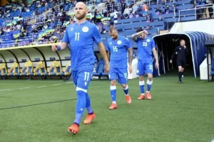 Υπέκυψε με δέκα στην ανωτερότητα των Ουκρανών (φώτος)