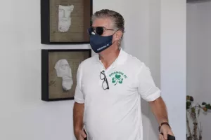 Θέμα χρόνου/Παπασταύρου