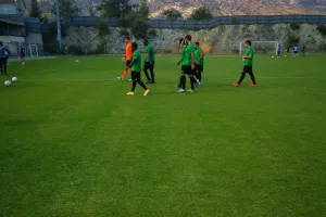 Το "γύρισε" ο Ολυμπιακός με Γκουστάβο και ομορφιά... Σάλι!
