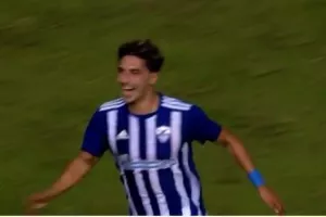Το "κάρφωσε" ο Χρυσοστόμου (βίντεο)
