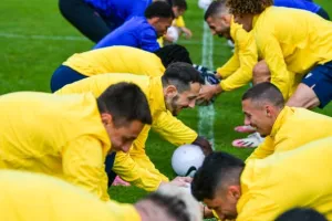 ΑΕΛίστικα ΚΛΙΚΣ γεμάτα χαμόγελα