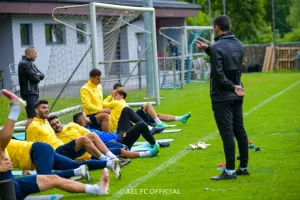 ΑΕΛίστικα ΚΛΙΚΣ γεμάτα χαμόγελα