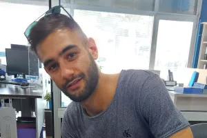 Συμφωνία με Κουμπαρή