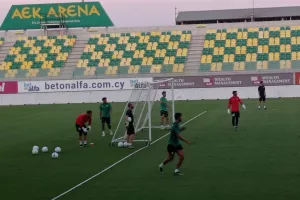 "Επίσημη" πρώτη με νέα αποκτήματα και ατμόσφαιρα! (βίντεο/φώτος)
