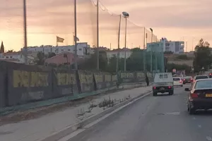 Σκηνικό με ΑΠΟΕΛίστες στον "Parimatch Αρχάγγελο" (φώτος)