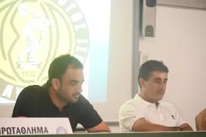 Πρώτη συνάντηση με τους ποδοσφαιριστές