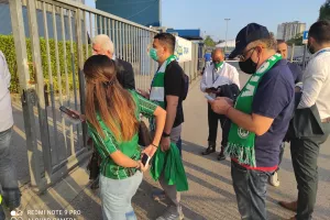 (ΦΩΤΟΣ/ΒΙΝΤΕΟ) Ο έλεγχος των συνοδών της Ομόνοιας 