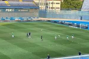 (Φώτος/Βίντεο) Το ζέσταμα των ποδοσφαιριστών του Μπεργκ 