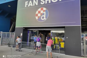 Ψώνια/Stadion Maksimir (Zagreb)