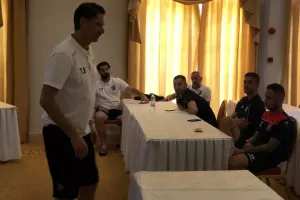 Βλάζνια/ Μάθημα... πριν την ΑΕΛ (Φώτος)