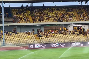 ΦΩΤΟΡΕΠΟΡΤΑΖ από τις κερκίδες του Τσιρείου