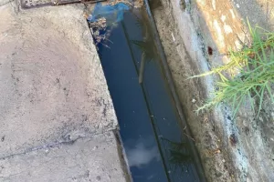 Ο καιρός ματαίωσε το φιλικό, καταστροφές στο γήπεδο της ΠΑΕΕΚ (φώτος)