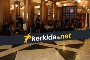 (Βίντεο & φώτος) Αναχώρησε για το γήπεδο η ΑΕΛ 