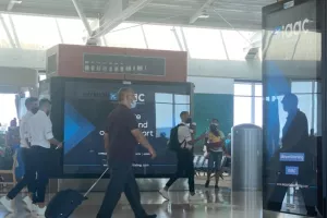 AEΛ: Προς το gate για απογείωση η αποστολή (φώτος kerkida.net)