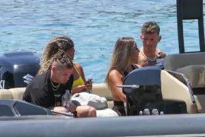 Διακοπές στη Μύκονο για Κάλβιν Φίλιπς (φώτος)