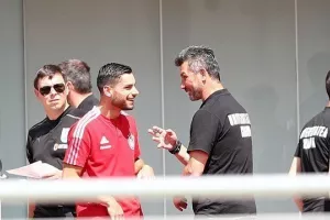Τα είπε με “Ούζου” 