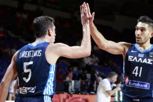 Λαρεντζάκης: "Η ομάδα μας δεν τα παρατάει ποτέ, καθοριστική η ομιλία του Πιτίνο στο ημίχρονο"