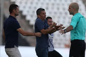 Ντου στο γήπεδο ο Λουτσέσκου! 
