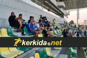 ΦΩΤΟΡΕΠΟΡΤΑΖ από τoν κόσμο στην ΑΡΕΝΑ...