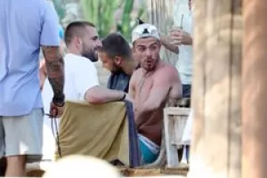 Γκρίλις – Σο: Έδωσαν 8.000 ευρώ σε beach party στη Μύκονο! 