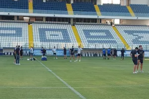 Με Λάζαρο, Αραγιούρι η εντεκάδα του Τιμούρ