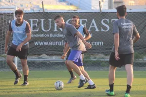 (ΦΩΤΟΣ/ΒΙΝΤΕΟΣ) Όλα όσα έγιναν στο "5 vs 5 futsal tournament, Powered by Kerkida.net"