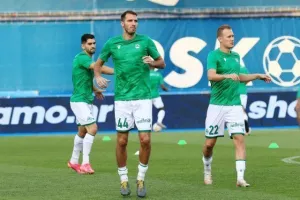 (Φώτος/Βίντεο) Το ζέσταμα των ποδοσφαιριστών του Μπεργκ 