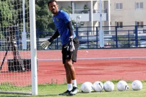 Φιλικός... συμβιβασμός (Φώτος)