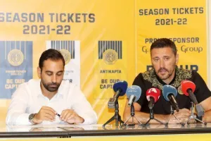 Κέρκεζ: "Όλοι θέλουν να βάζουμε πέντε από το πρώτο φιλικό, δεν είναι λογικό!"