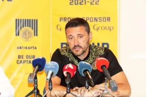 Κέρκεζ: "Όλοι θέλουν να βάζουμε πέντε από το πρώτο φιλικό, δεν είναι λογικό!"
