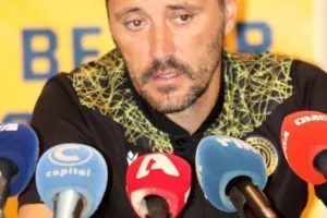Κέρκεζ: "Όλοι θέλουν να βάζουμε πέντε από το πρώτο φιλικό, δεν είναι λογικό!"