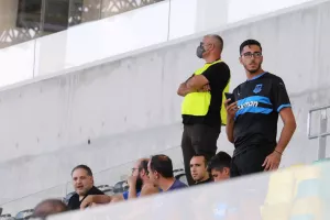 ΦΩΤΟΡΕΠΟΡΤΑΖ από τoν κόσμο στην ΑΡΕΝΑ...