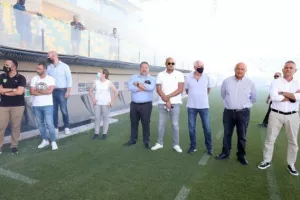 Πλούσιο φωτορεπορτάζ/Νέοι και παλιοί... φορτσάρουν!