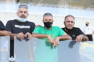 Πλούσιο φωτορεπορτάζ/Νέοι και παλιοί... φορτσάρουν!