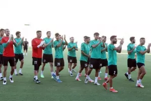 Πλούσιο φωτορεπορτάζ/Νέοι και παλιοί... φορτσάρουν!