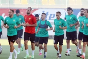 Πλούσιο φωτορεπορτάζ/Νέοι και παλιοί... φορτσάρουν!