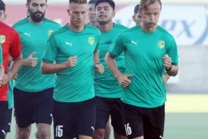 Πλούσιο φωτορεπορτάζ/Νέοι και παλιοί... φορτσάρουν!