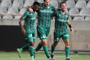 ΦΑΜΠΙΑΝΟ στα πέναλτι, το Σούπερ Καπ στην Ομόνοια! (φώτος)